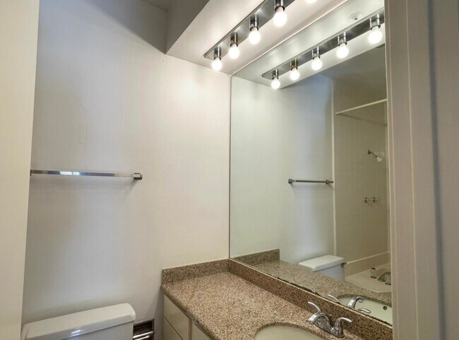 Photo - 2209 S Braeswood Blvd Unidad 32F