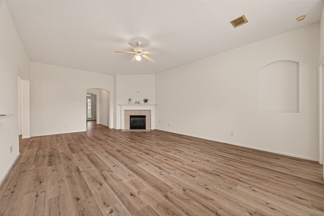 Photo - 14819 Appaloosa Ave