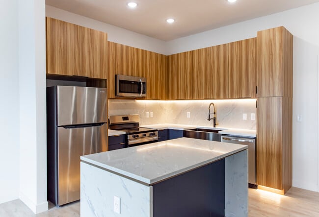 Wonderland Kitchen - Lux: Wonderland in Crossroads / Katz on Main Rental