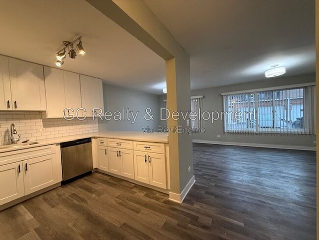 Photo - 800 Graceland Ave Unit 105