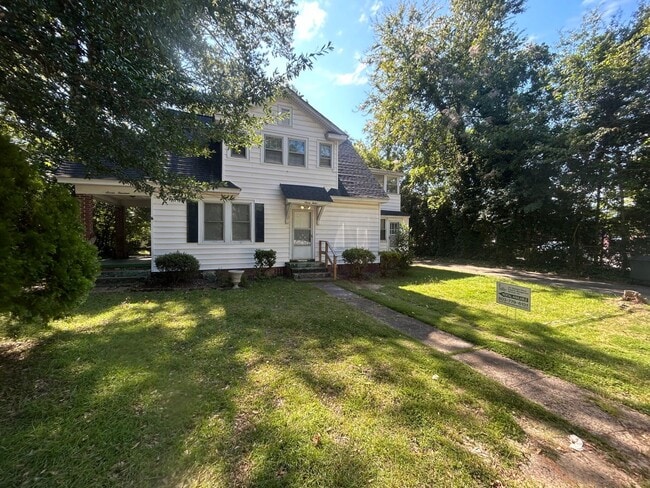 Building Photo - 712-716 Brandon Avenue B&amp;B General Bri... Unit 712 Brand Rental