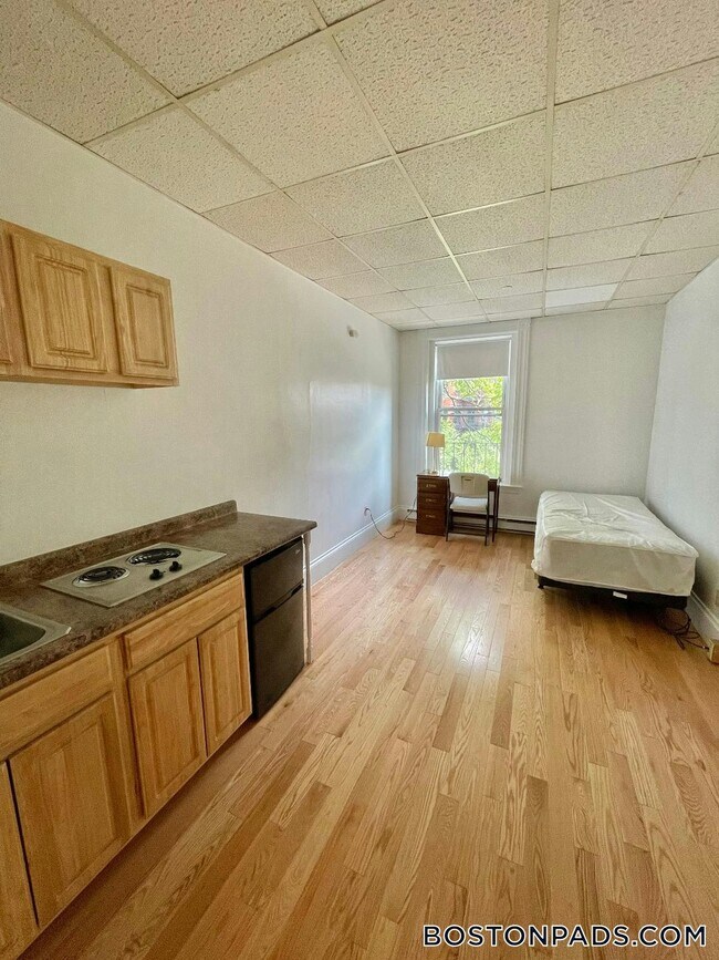 854 Beacon St Unidad 10