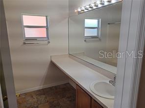 Photo - 619 Raven Ct