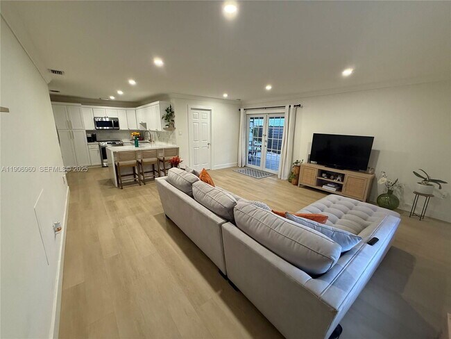 Southwest 125th Avenue Road, Miami, FL 33177 - 3 BR 1.5 BA single-family home