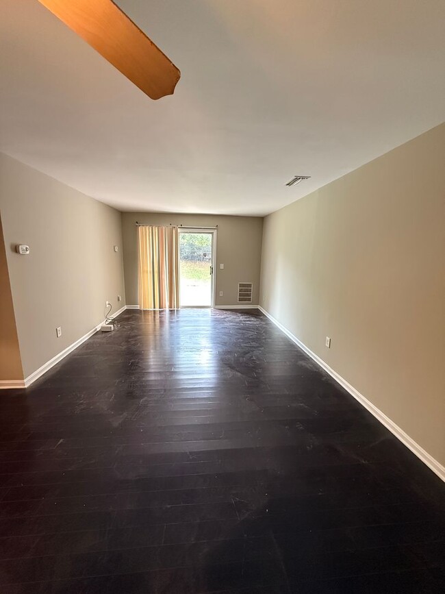 Photo - 14807 Rydell Rd