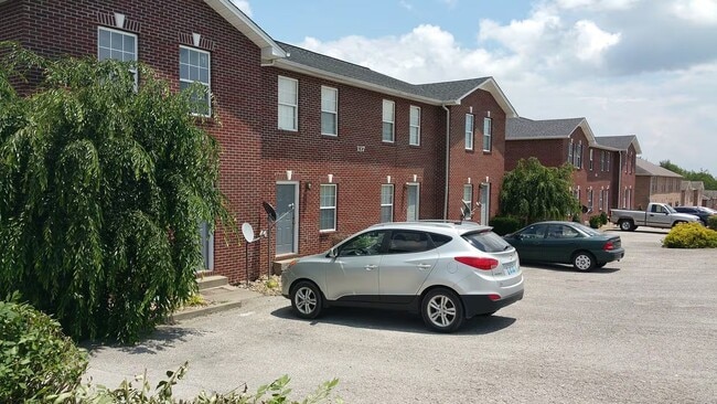Building Photo - 119 Crescent View Dr Unit 1