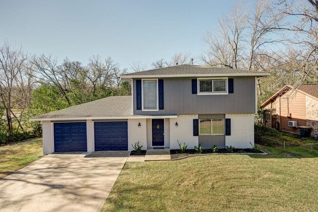 Building Photo - AUGUST 2026 MOVE IN! Beautiful 5 Bed Recently Renovated!