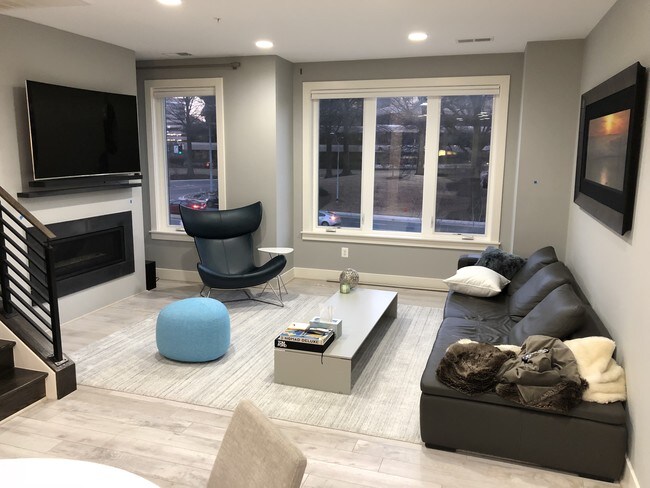 Photo - 10405 Fernwood Rd