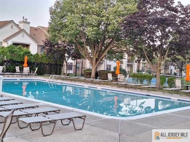 Photo - 511 Sunshine Ct Townhome
