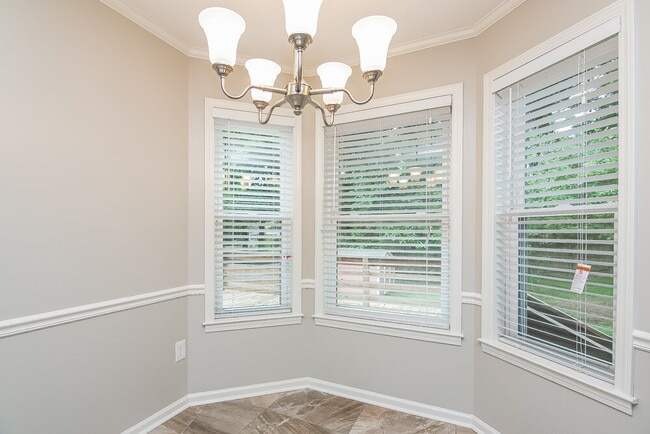 935 Lycomedes Cove