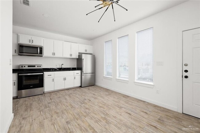 Photo - 1429 W Harrison Ave Unidad 2