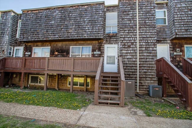 Building Photo - 3329 Bridge Manor Dr