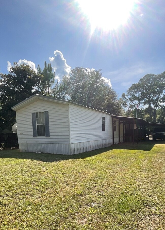 Building Photo - Macclenny SR121 Singlewide Rental