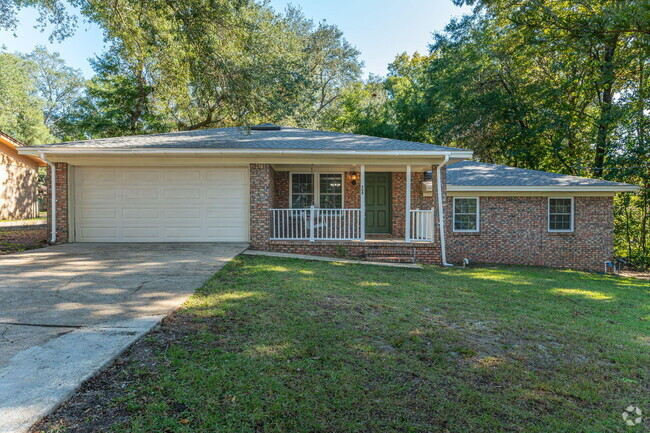 Building Photo - 709 Nutmeg Ave Rental