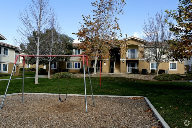 Photo - The Peppertree Apartments