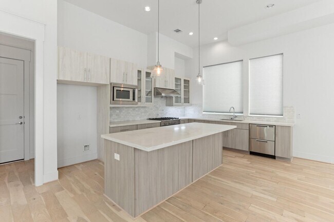 Photo - 9818 Mocking Bird Hill Ln