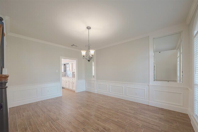Photo - 8910 Bonnyview Dr