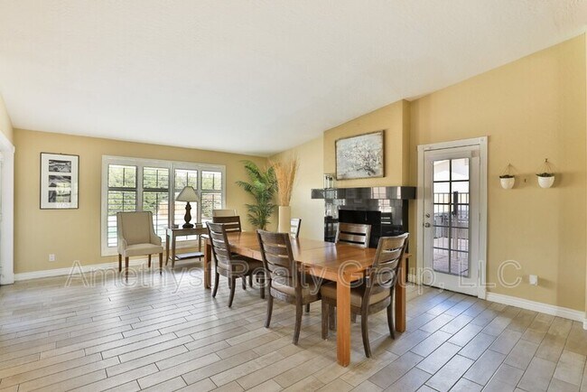 Photo - 5702 E Edgemont Ave