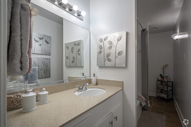 2BR, 2BA - 1,560SF - Second Bathroom