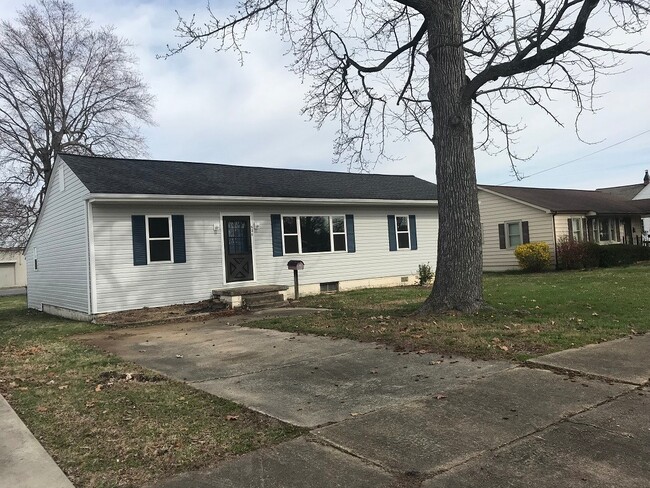 Building Photo - 820 Oakdale Rd