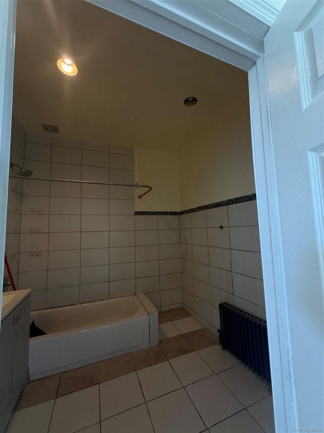 Photo - 168-42 Liberty Ave