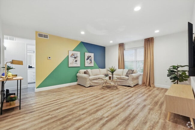 Building Photo - 8083 Meadow Rd Rental