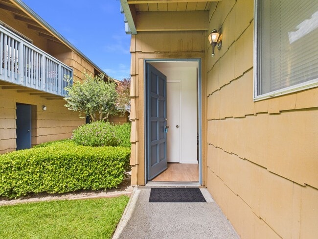 Photo - 3162 Eucalyptus St Unit 12