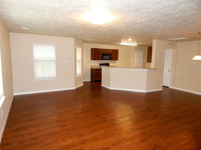 Photo - 3406 Maris Way