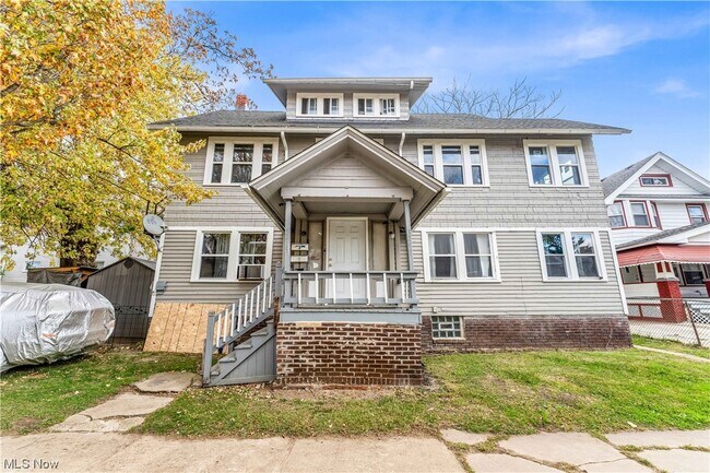 Photo - 3215 W 100th St Unidad 2