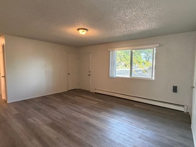 163-171 N Coulson St