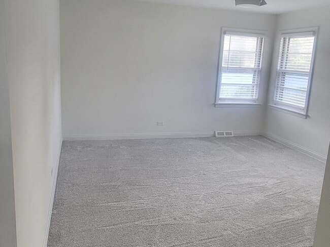 Photo - 5018 Dobson St