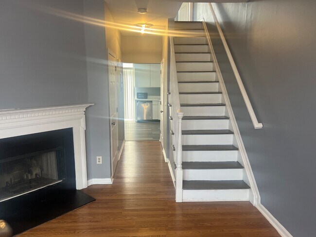 4 Derby St