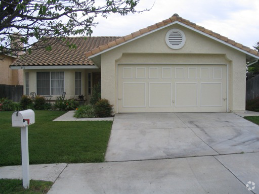 Building Photo - 745 La Cumbre St Rental