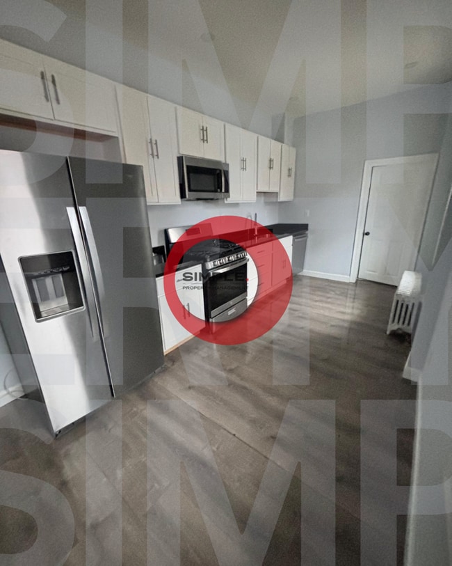 Building Photo - 866 N 6th St Unit Apartment 1