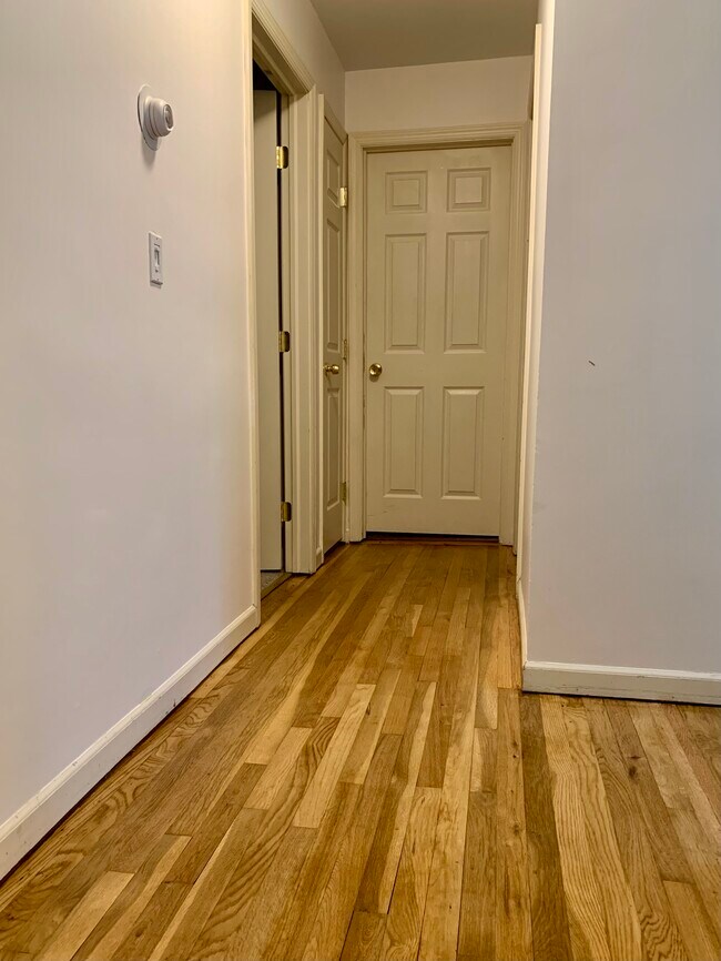 Photo - 115 Nassau Blvd Unidad 1