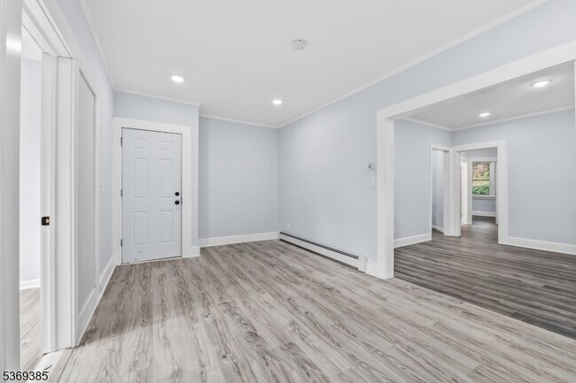 Photo - 27 Berkeley Pl Unit 1