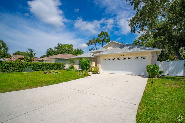 Building Photo - 7239 Rangi Dr Rental