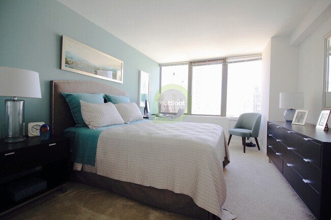 Photo - 343 E Ontario St