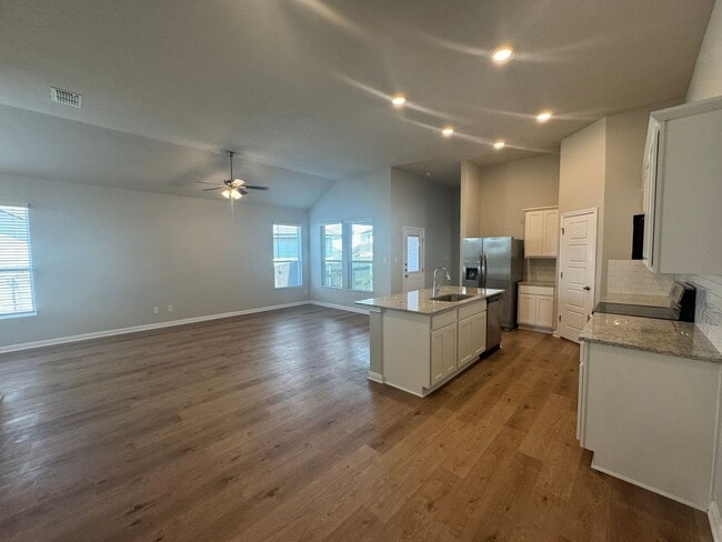 Photo - Stunning 3x2 Luxury Duplex in Buda, TX!