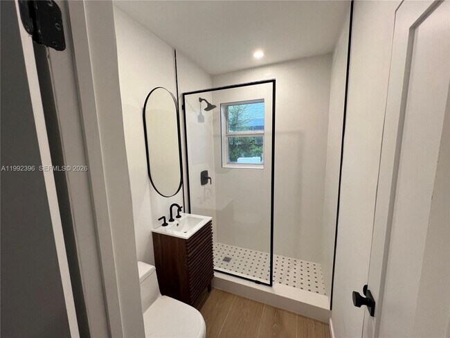 Photo - 7035 NE 4th Ct Unidad 4