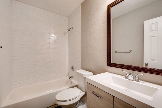 Photo - Remodeled Garden Level Unit in a Prime Location Unit 5421