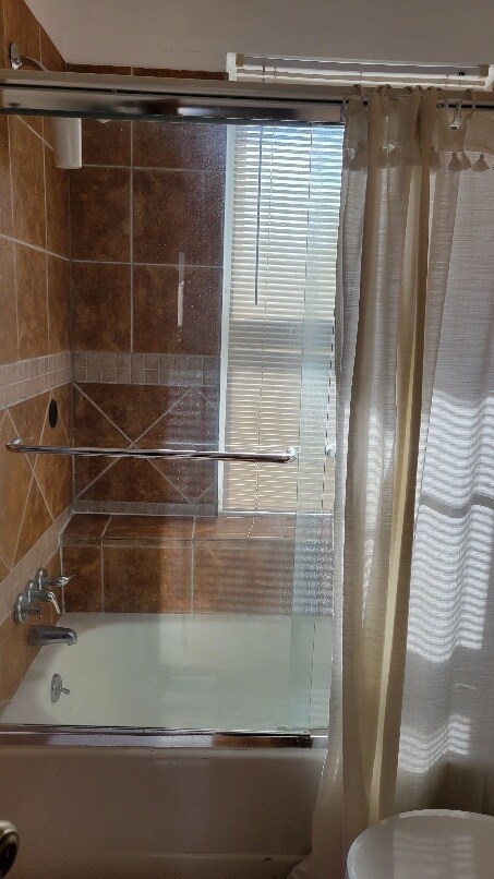 Photo - 1745 Kilbourne Pl NW