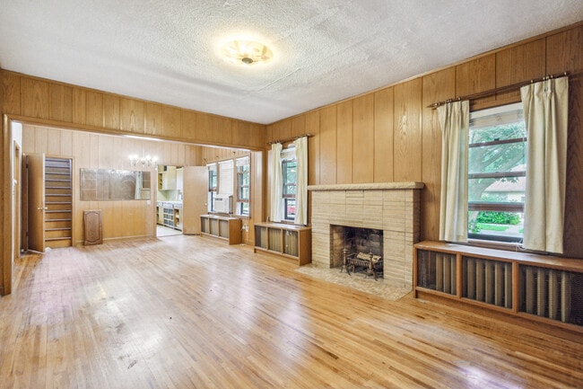 Photo - 1701 Hubbard Ave