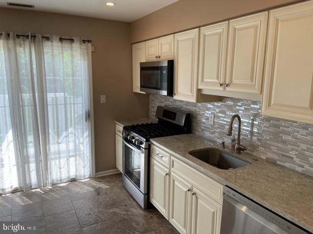 Photo - 2408 Stokes Rd