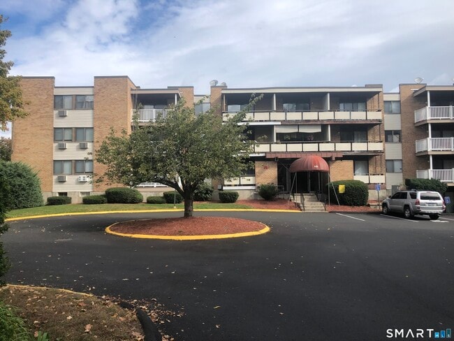 Building Photo - 157 Bull Hill Ln Unit S 5