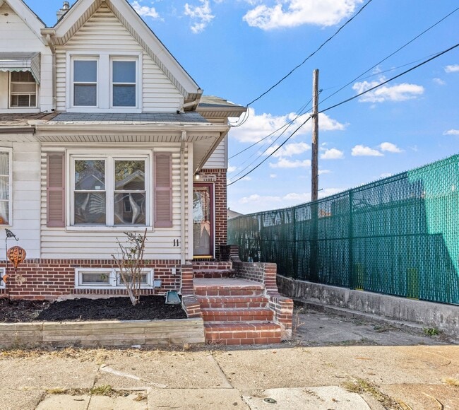 Building Photo - 11 Bellevue Terrace