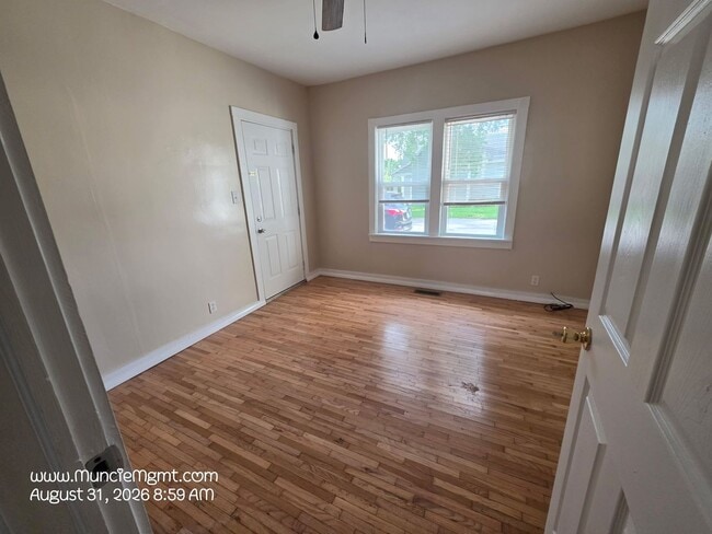 Photo - 323 S McKinley Ave