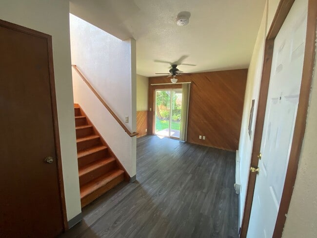 Photo - $1995/mo Adorable 2-Story Home Close to Campus!