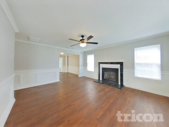 Photo - 636 Sadler Glen Dr
