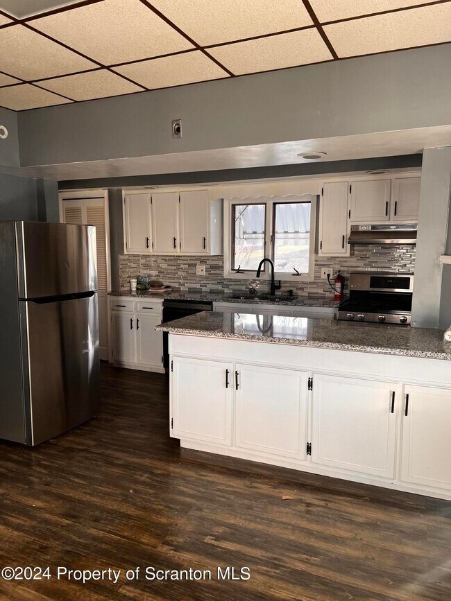 Photo - 57 Swallow St